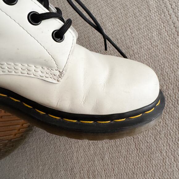 Dr. Martens White + Black 1460 Leather Lace Up Boots Size 9 - Picture 11 of 16